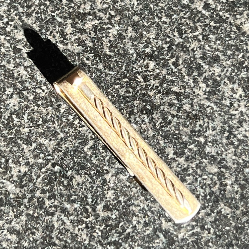 Vintage The Stronghold Line Nails Tie Clip Bar Gold Tone Men's Jewelry Great Con
